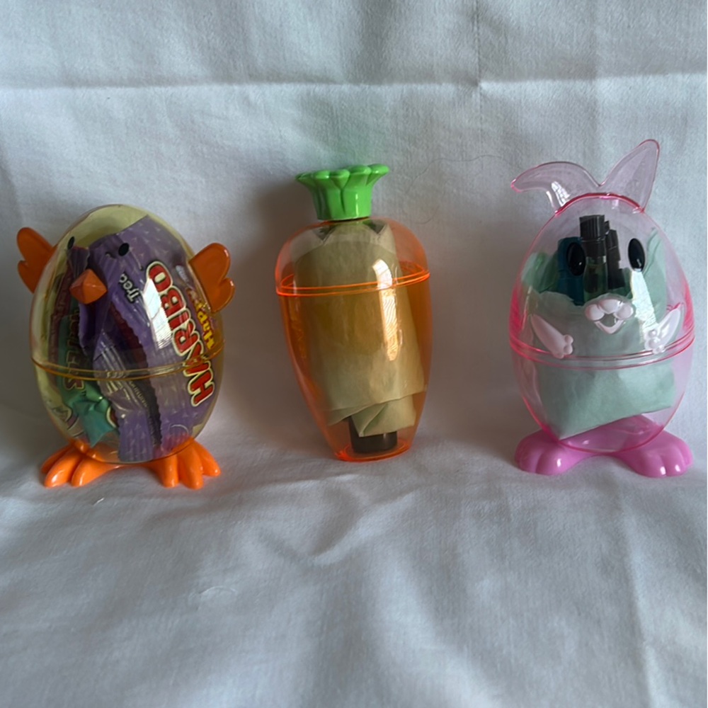 Set of Easter Egg and Carrot Containers